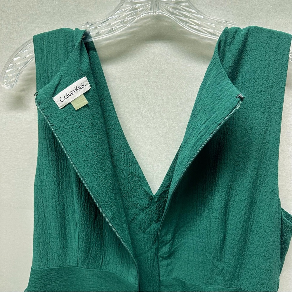 Calvin Klein Sleeveless Wide Leg Jumpsuit | Green, V-Neck, Tie belt, Crepe Sz 14 - Picture 12 of 16